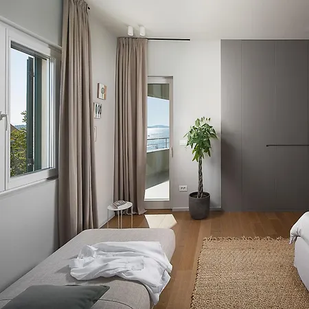 Exclusive Hvar 6 Bedrooms Serenity By The Sea Incredible Sea Monument Views Jacuzzi Vila *