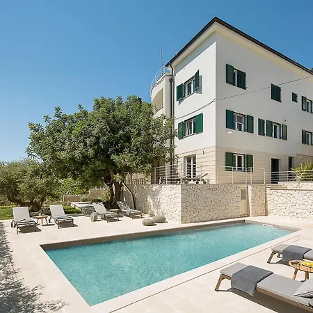 Exclusive Hvar 6 Bedrooms Serenity By The Sea Incredible Sea Monument Views Jacuzzi Vila