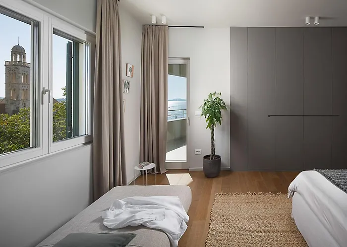 Exclusive Hvar 6 Bedrooms Serenity By The Sea Great Sea Views Hvar Town